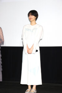 西野七瀬 高山一実＆“白石麻衣”（内村光良）と舞台挨拶！努力を温かく見守る視線6