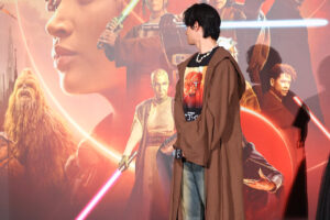 諏訪部順一＆武内駿輔「スター・ウォーズ：アコライト」ジェダイ衣装！ファイルーズあい羨む11