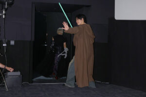 諏訪部順一＆武内駿輔「スター・ウォーズ：アコライト」ジェダイ衣装！ファイルーズあい羨む24
