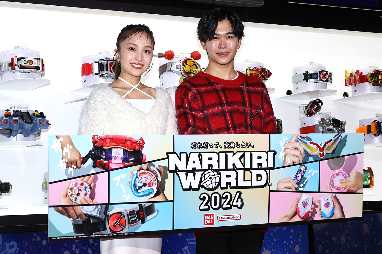 仮面ライダーギーツ』DXレーザーレイズライザーで仮面ライダー