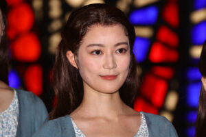 生田絵梨花 帝国劇場2階ロビーで知念里奈との思い出！『レ・ミゼラブル』本初日開幕会見13