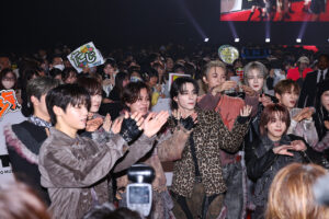 INI笑顔あふれるメンバー11人で『MTV VMAJ』Pre-Showレッドカーペットに！5