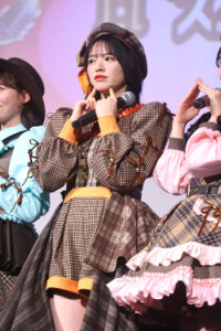 FRUITS ZIPPER「映画おしりたんてい」初日探偵衣装姿！生歌唱などでお祝い8
