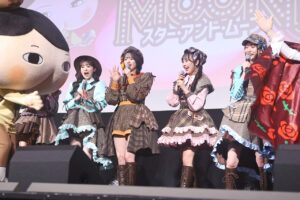 FRUITS ZIPPER「映画おしりたんてい」初日探偵衣装姿！生歌唱などでお祝い85