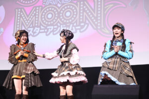 FRUITS ZIPPER「映画おしりたんてい」初日探偵衣装姿！生歌唱などでお祝い21