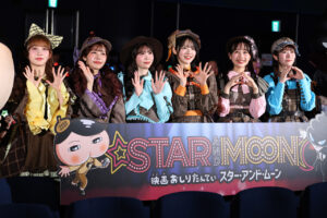 FRUITS ZIPPER「映画おしりたんてい」初日探偵衣装姿！生歌唱などでお祝い30