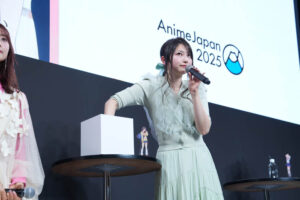 芹澤優、雨宮天、花澤香菜「黒岩メダカに私の可愛いが通じない」AJ2025ステージ開催1