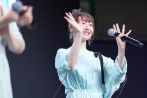 芹澤優、雨宮天、花澤香菜「黒岩メダカに私の可愛いが通じない」AJ2025ステージ開催6