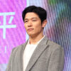 鈴木亮平「花まんま」会見“にゃあ”お茶目さ爆発！有村架純から「鍛えすぎ」ツッコミ