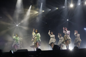 乃木坂46・38thSGアンダーライブ＆佐藤楓の卒業セレモニー開催！ノンストップで歌い踊る7