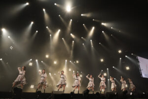 乃木坂46・38thSGアンダーライブ＆佐藤楓の卒業セレモニー開催！ノンストップで歌い踊る10