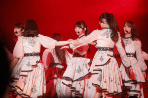 乃木坂46・38thSGアンダーライブ＆佐藤楓の卒業セレモニー開催！ノンストップで歌い踊る23