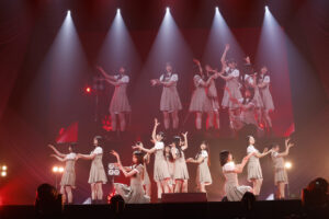 乃木坂46 6期生ファン前では初お披露目！“魔法使い”・巫女・華道・書道など多彩14