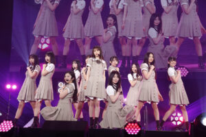 乃木坂46 6期生ファン前では初お披露目！“魔法使い”・巫女・華道・書道など多彩16
