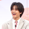 髙橋海人 松村北斗と似た会話テンポと空気感！“オブジェ”に興味津々で精巧さ確認