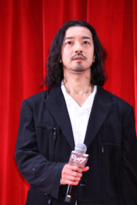 金子ノブアキ“ガニ股前傾姿勢”が板につく？「ドンケツ」原作者が演技に感銘2