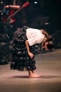 中島美嘉 初アジアツアー完走で4万人動員！豪華衣装も次々披露8