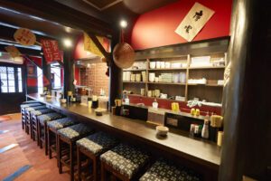 鳥貴族記念館の写真公開！創業の地に期間限定の“1号店”俊徳店2階に5