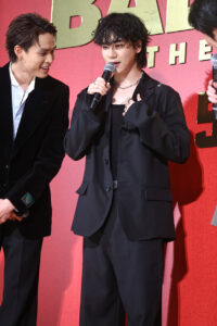 豆原一成 河野純喜と金城碧海の詩に感激！「BADBOYS」舞台挨拶でJO1間の絆窺わせる6