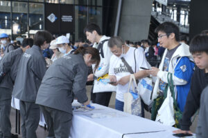 にじさんじ×ホロライブ「DMMオンクレpresents にじホロ交流戦2025」DAY1！エスコンフィールド熱気37