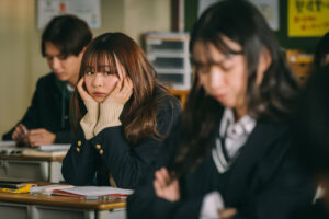 井上瑞稀『霧尾ファンクラブ』最終話で隠れた目元見える？「もう、いなくなりたい」12
