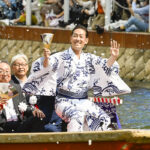 中村勘九郎、中村七之助ら8人で六月博多座大歌舞伎の「船乗り込み」行事！3.5万人詰めかけ