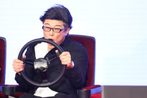 森川智之 映画『F1』時速300キロ体を張って体験！森本慎太郎演技に「目が光りました」8