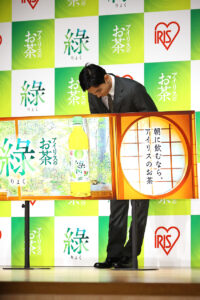 吉沢亮 アイリスオーヤマCM「笑いに命懸け」から一転で戸惑い？『ばけばけ』向け英語勉強10