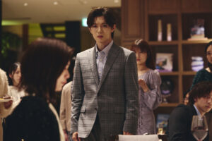 佐藤健 小芝風花と出会いシーンや雨の中傘を差し出す！『私の夫と結婚して』1、2話あらすじ公開11