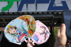 ベルーナドーム前にファンのぼり多数！「ラブライブ！サンシャイン!! Aqours Finale LoveLive! ～永久stage～」50
