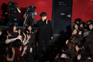 綾野剛、柴咲コウ、亀梨和也 映画『でっちあげ　～殺人教師と呼ばれた男』初日5