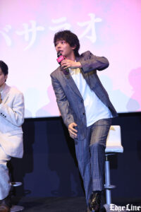 中村倫也 ライトを受け輝く姿！生田斗真とゲキ×シネ『バサラオ』初日TV局へやりたい放題24