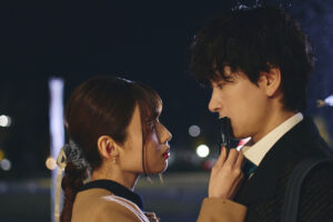 佐藤健 真実を証明するため奔走する『私の夫と結婚して』！小芝風花ギャルメイクも1