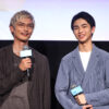 原田琥之佑 高良健吾と背の高さジェスチャーで楽しげ！『海辺へ行く道』完成披露イベ