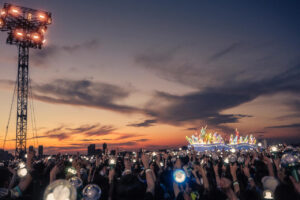 Mrs. GREEN APPLE『MGA MAGICAL 10 YEARS ANNIVERSARY LIVE ～FJORD～』ライブ写真公開10