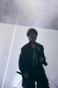 佐藤健主演「グラスハート」宮﨑優、町田啓太、志尊淳と極秘サプライズで生歌唱！ライブフォト公開7