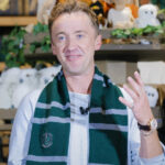 “ドラコ・マルフォイ”トム・フェルトン『ハリー・ポッター ショップ 原宿』魔法の杖でテープカット