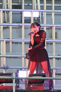 澤村光彩『2025神宮外苑花火大会』登場！秩父宮ラグビー場2組目登場で6曲披露13