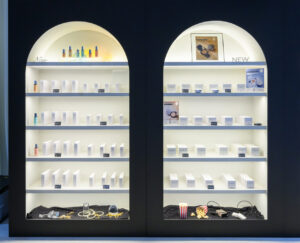 ＆beポップアップ8月22日から期間限定で！INIビジュアルも展示5