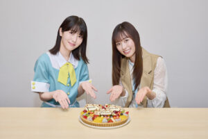 浜辺美波＆福原遥 自身モデルのキャラ声優担当のアニメ公開！渋谷駅前に大型ポスター掲示へ5
