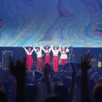 嬢王蜂 上海から海外ツアー「QUEEN BEE TOUR 2025『AKU』in Shanghai」スタート