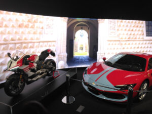 大阪・関西万博イタリア館 エミリア＝ロマーニャPRウィークでフェラーリとドゥカティ展示！旅行関係者注目のプレゼン開催2