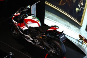 大阪・関西万博イタリア館 エミリア＝ロマーニャPRウィークでフェラーリとドゥカティ展示！旅行関係者注目のプレゼン開催25