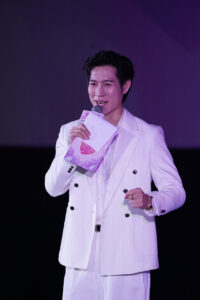 向井康二 声震わせスピーチにマーチ肩を抱いてサポート！タイで『Dating Game』The Lasting Love EP16