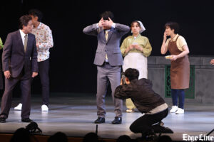 道頓堀に石油な舞台「大阪は踊る！」開幕！浜中文一 海原はるかの髪を吹っ飛ばすことも10