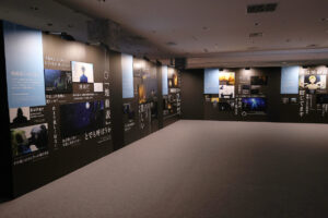 特別展『チ。 ―地球の運動について― 地球（いわ）が動く』大阪会場内覧！マスコットチャーム全7体も先行発売6