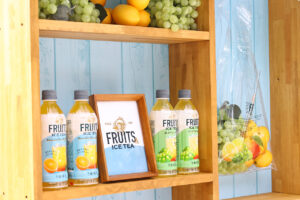 「午後の紅茶 FRUITS & ICE TEA STAND」10月11日より3日間限定開催！目黒蓮らビジュアルも華添える19