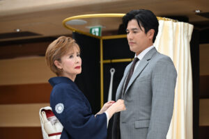 草なぎ剛主演『終幕のロンド』1話へ向けインタビュー公開！『僕の生きる道』見返す4