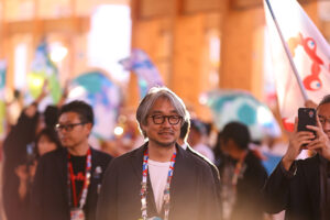 ミャクミャク先頭で大阪・関西万博フラッグパレード！西ゲート、大屋根リングのギャラリー熱狂10