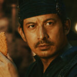 岡田准一“双子兄弟”「チキンの時間だー！」マクドナルド「チキチキン」アピール